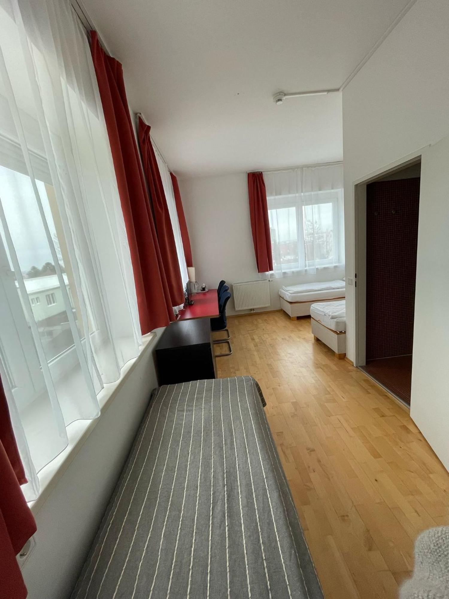 Workbase Hostel Vienna Exterior photo